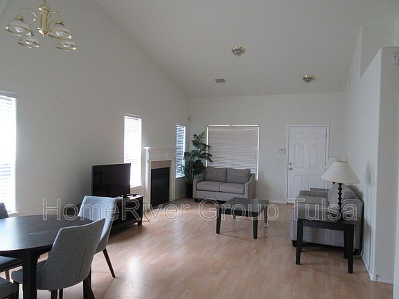 4th image of 20200 E 42nd Pl S