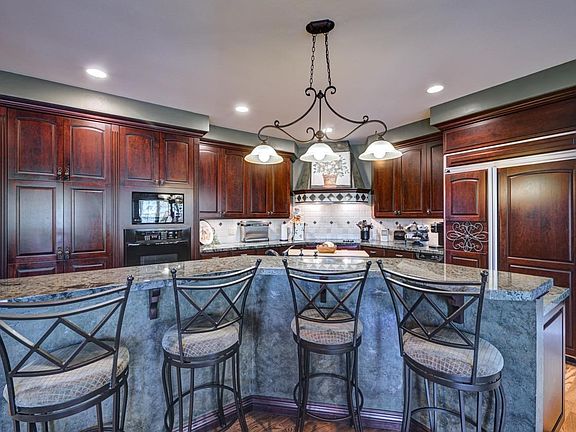 3rd image of 1008 Coker Ct