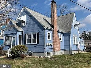 502 Essex Ave #2