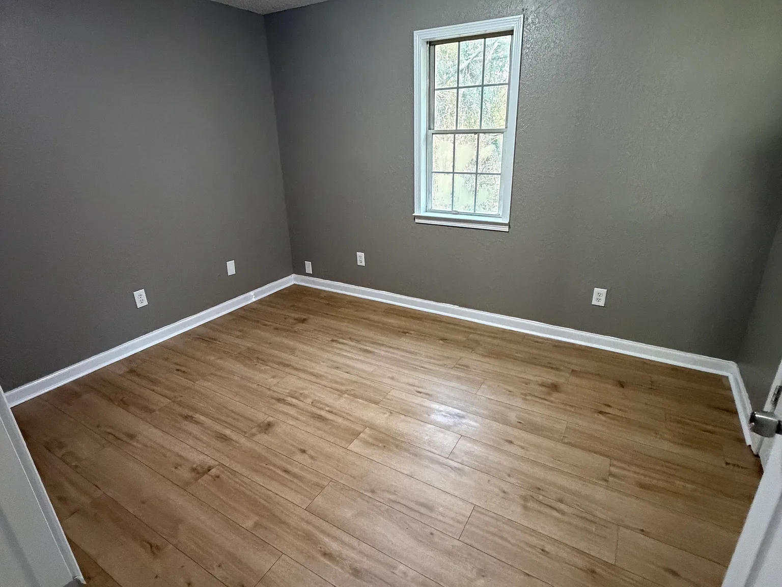 2 bed, 1000 sqft, $1,000 — Photo 4