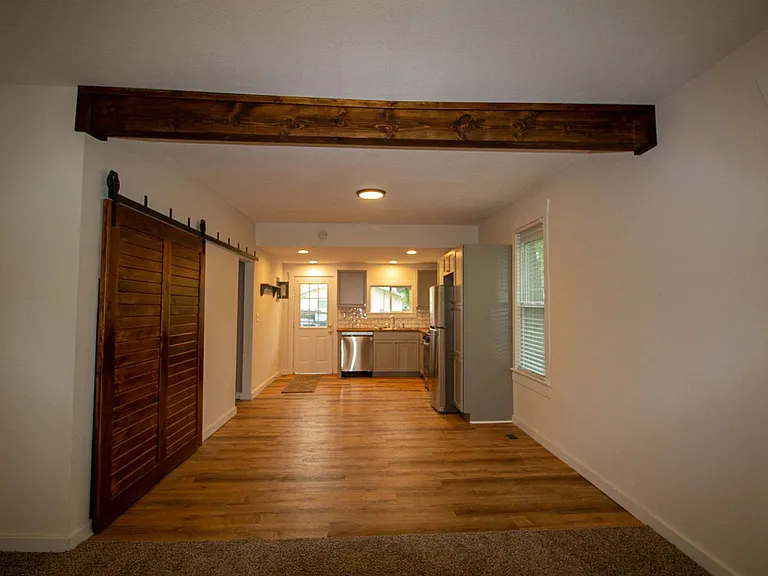 400 W Worley St — Photo 5