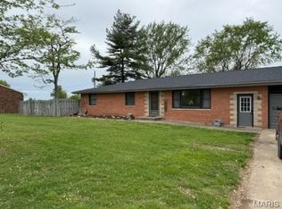 425 N Rock Island Ave, Vandalia, IL 62471