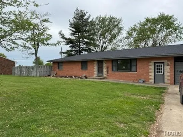 425 N Rock Island Ave, Vandalia, IL 62471