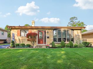 1058 Seymour Ave, Des Plaines, IL 60016