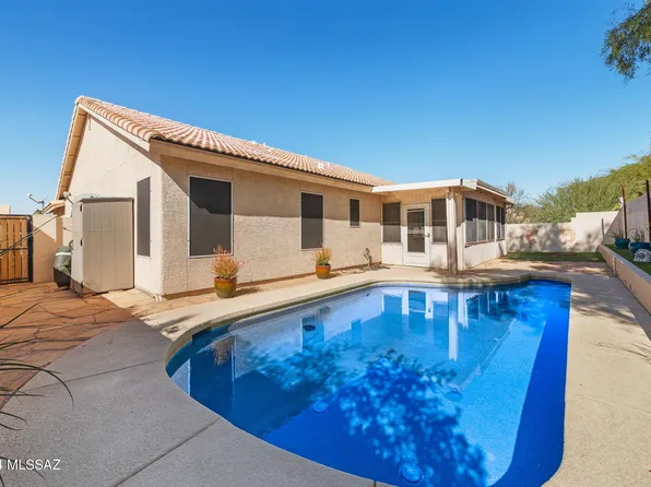 9030 N Yellow Moon Dr, Tucson, AZ 85743
