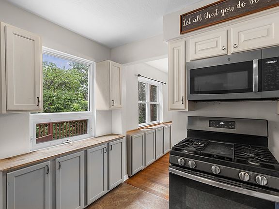 5th image of 183 Cityview Drive