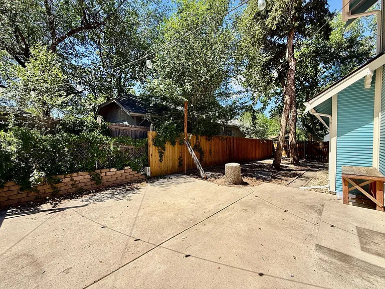 519 S Cedar St — Photo 24