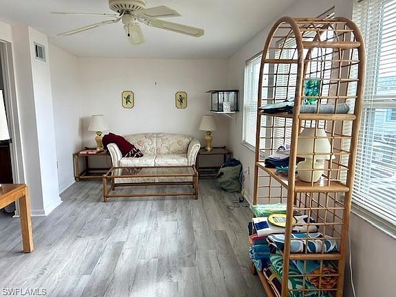 5th image of 347 Mariner DR