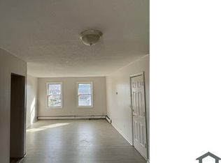 84 S 1st St #3E, Meriden, CT 06451