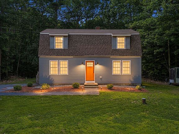 2nd image of 14 Rosewood Drive