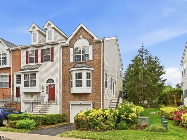 216 Barringer Dr, Nutley, NJ 07110