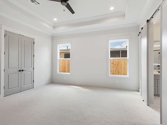 5th image of 1304 Kent Ave