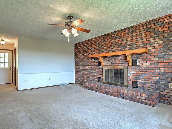 4th image of 1013 Independence Ave