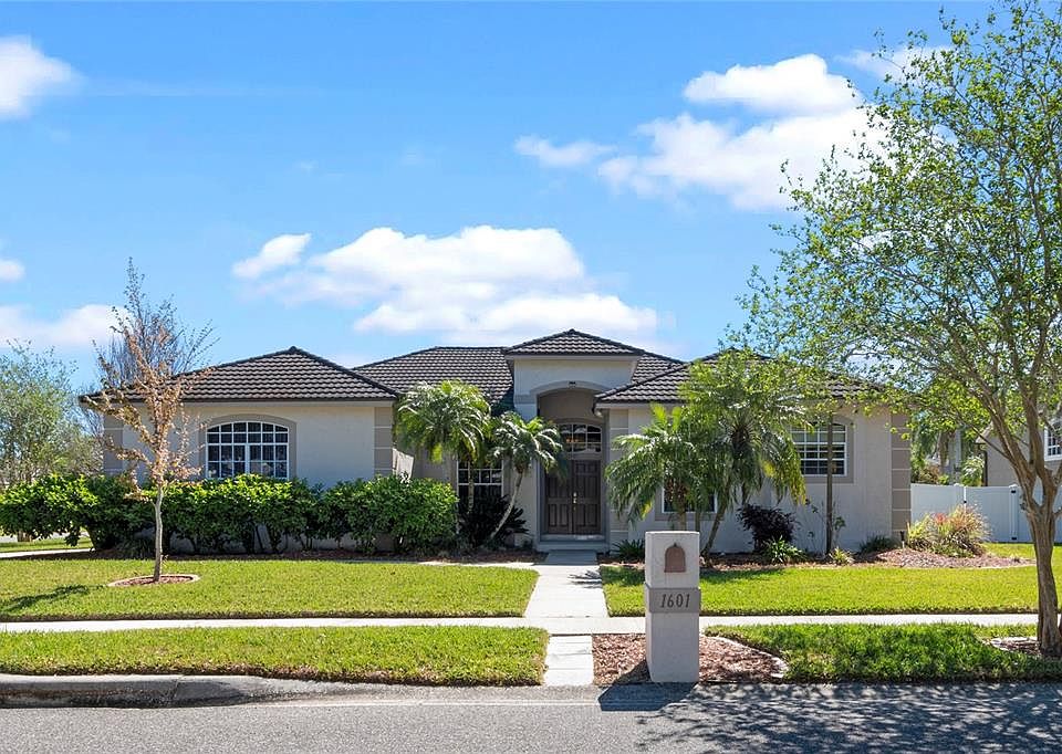 1st image of 1601 CARILLON PARK DRIVE