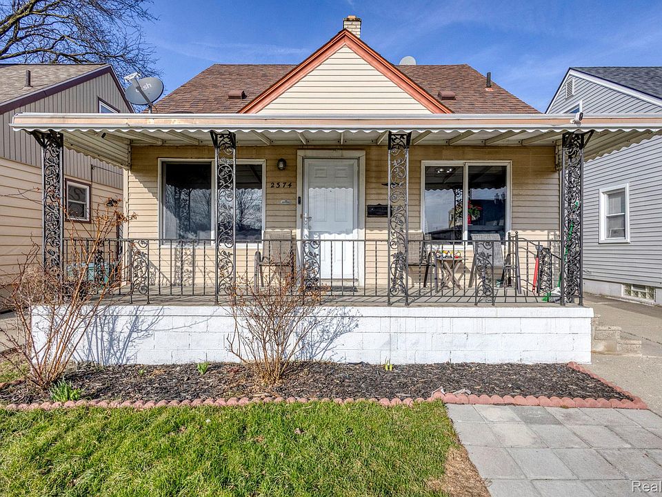 1st image of 2374 Detroit Ave