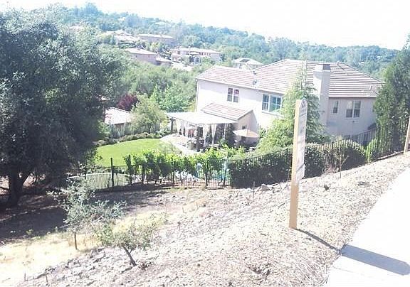 4th image of 2154 Medici Way