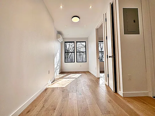 Rented by Brooklyn Property Group LLC | media 41