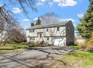 132 Ferry Rd, Salisbury, MA 01952