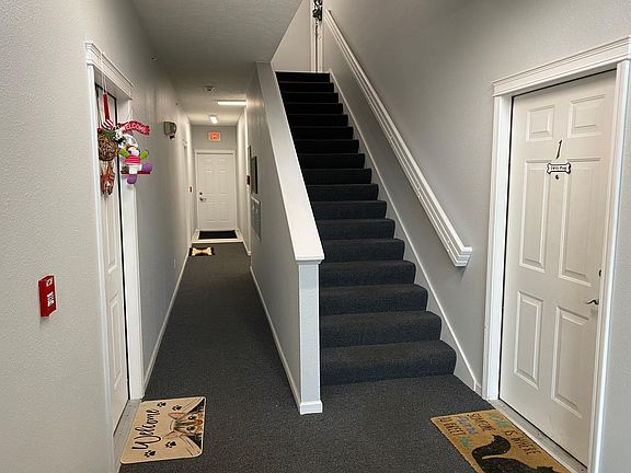 3rd image of 3021 Birch Row Dr APT 4