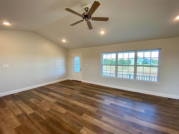 4th image of 1083 Madison 207