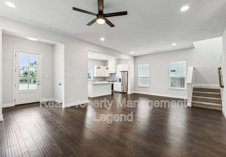 6644 Windfall Dr — Photo 6
