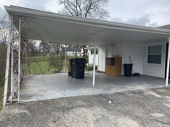 2nd image of 4405 Nicholas Rd NW