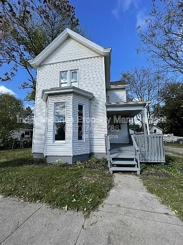 817 S Main St Photo 1