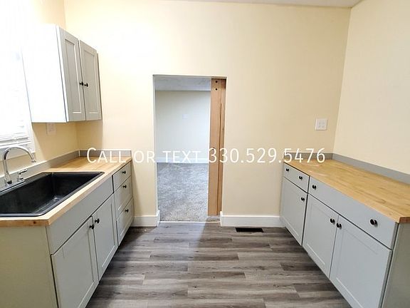 3rd image of 1304 S Hawkins Ave