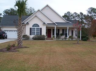 324 Divot Ct, Swansboro, NC 28584
