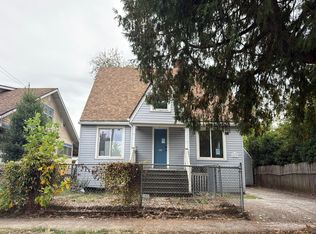 5630 SE Schiller St, Portland, OR 97206