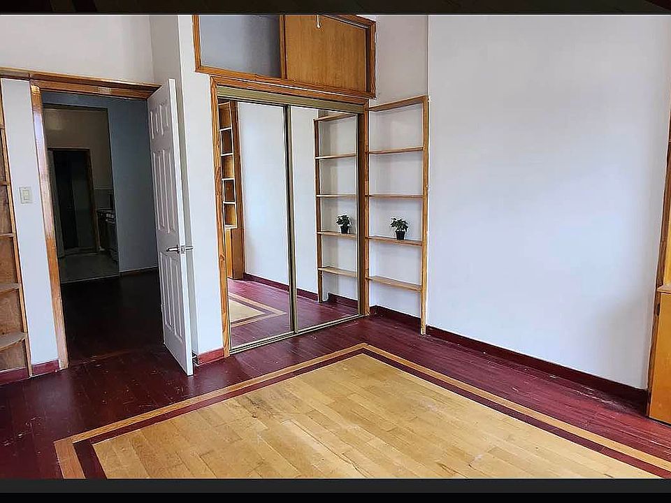 2nd image of 103 Allen St #C