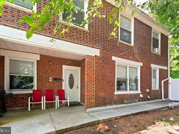 68 N Springfield Rd, Clifton Heights, PA 19018