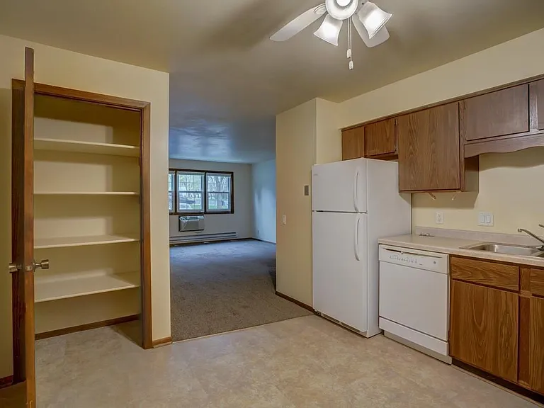 304 King St #3 — Photo 5