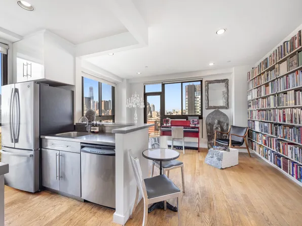 38 Delancey Street image 6 of 10