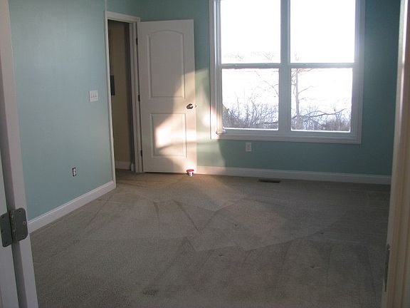 5th image of 882 Canal St