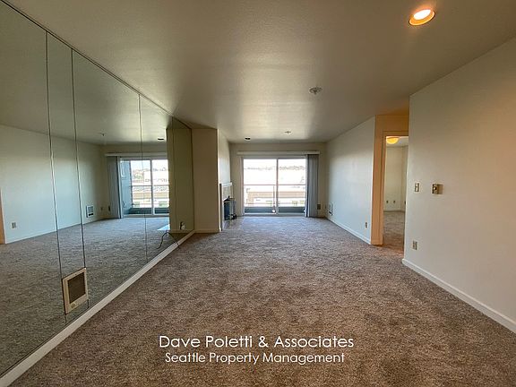 3rd image of 1504 Aurora Ave N APT 207