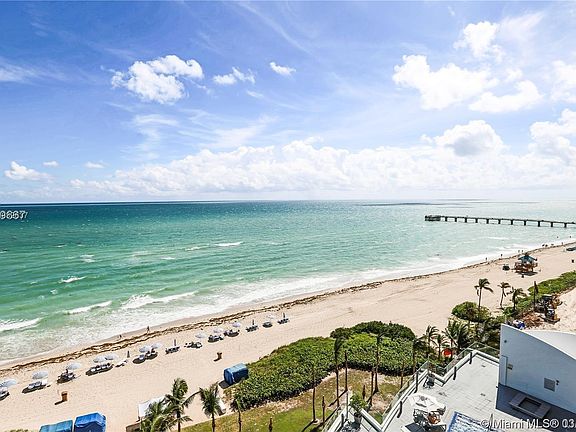 4th image of 17001 Collins Ave APT 1005