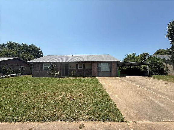 2nd image of 1023 Meadowbrook Ln