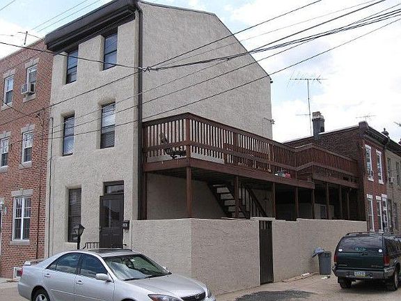 2nd image of 1212 E Palmer St