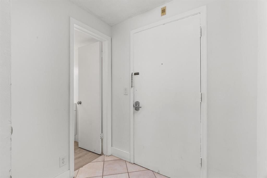 418 S CYPRESS Road #106, photo 5