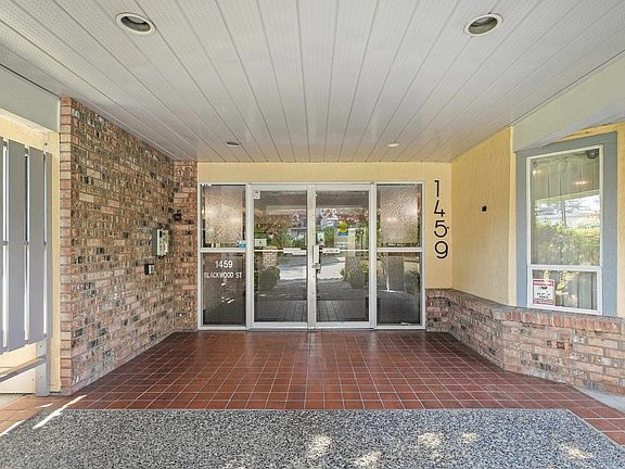 4th image of 1459 Blackwood St #307
