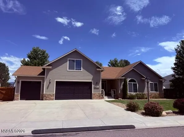 2911 La Cresta Cir, Minden, NV 89423