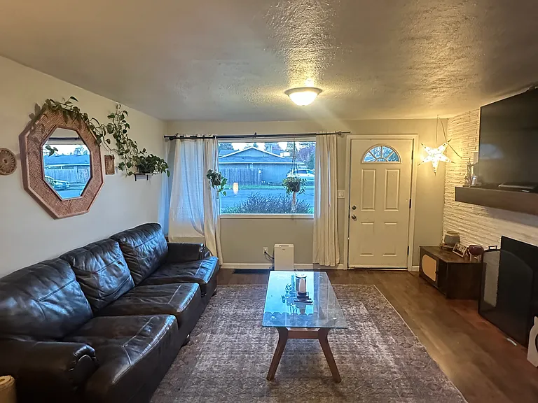 2906 NE Whitman Ave — Photo 6