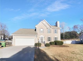 1536 Ballard Ct, Kernersville, NC 27284