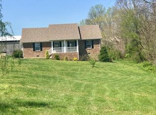 739 Lear Rd, Portland, TN 37148