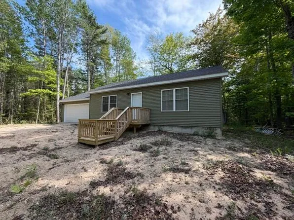 27624 Tamarack Trl, Beaver Island, MI 49782