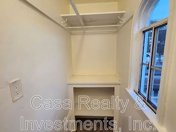 4th image of 5911 S Wilton Pl