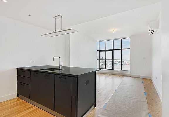 4th image of 606 Franklin Ave #616B