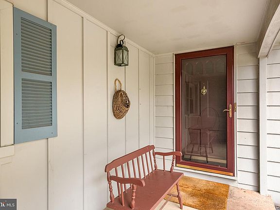 3rd image of 120 Nantucket Dr