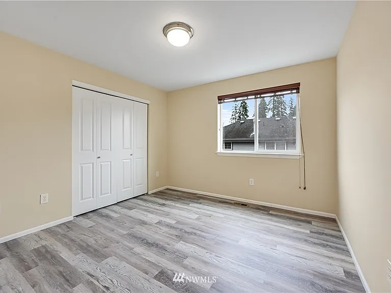 18820 35th Dr SE — Photo 24